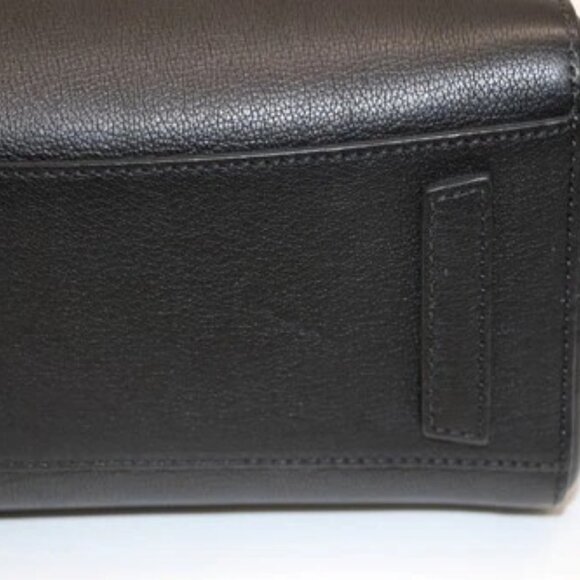 Givenchy Antigona Leather Shoulder Bag - Black - Picture 10 of 14